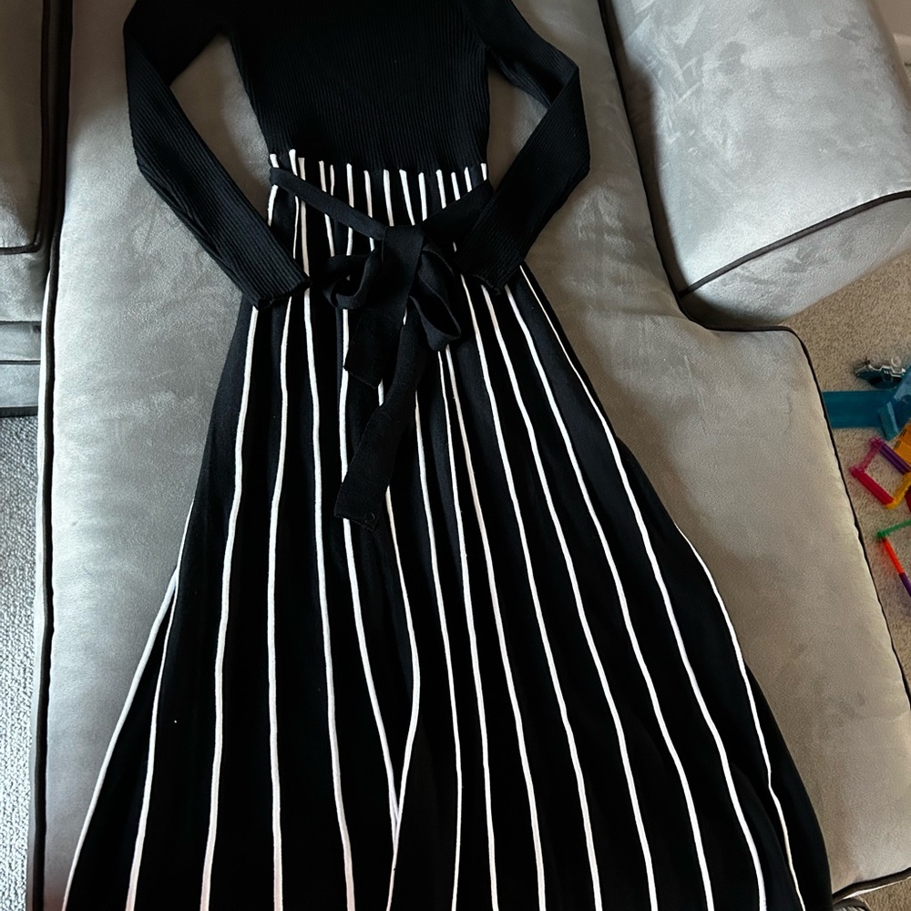 Chic Black and White Striped Midi Dress